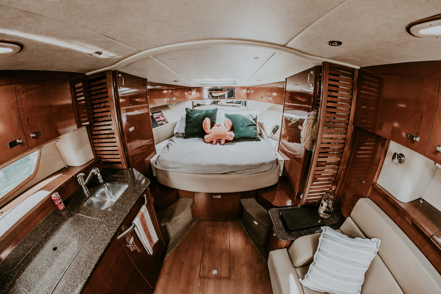 Luxury 40ft Yacht - Sea Ray Sundancer