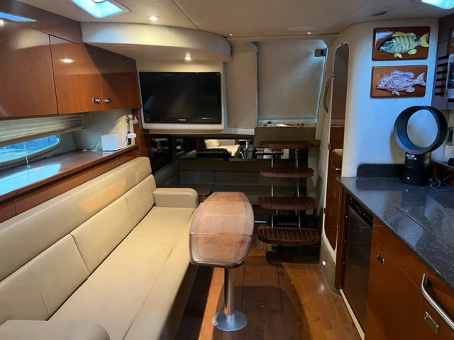 Luxury 40ft Yacht - Sea Ray Sundancer