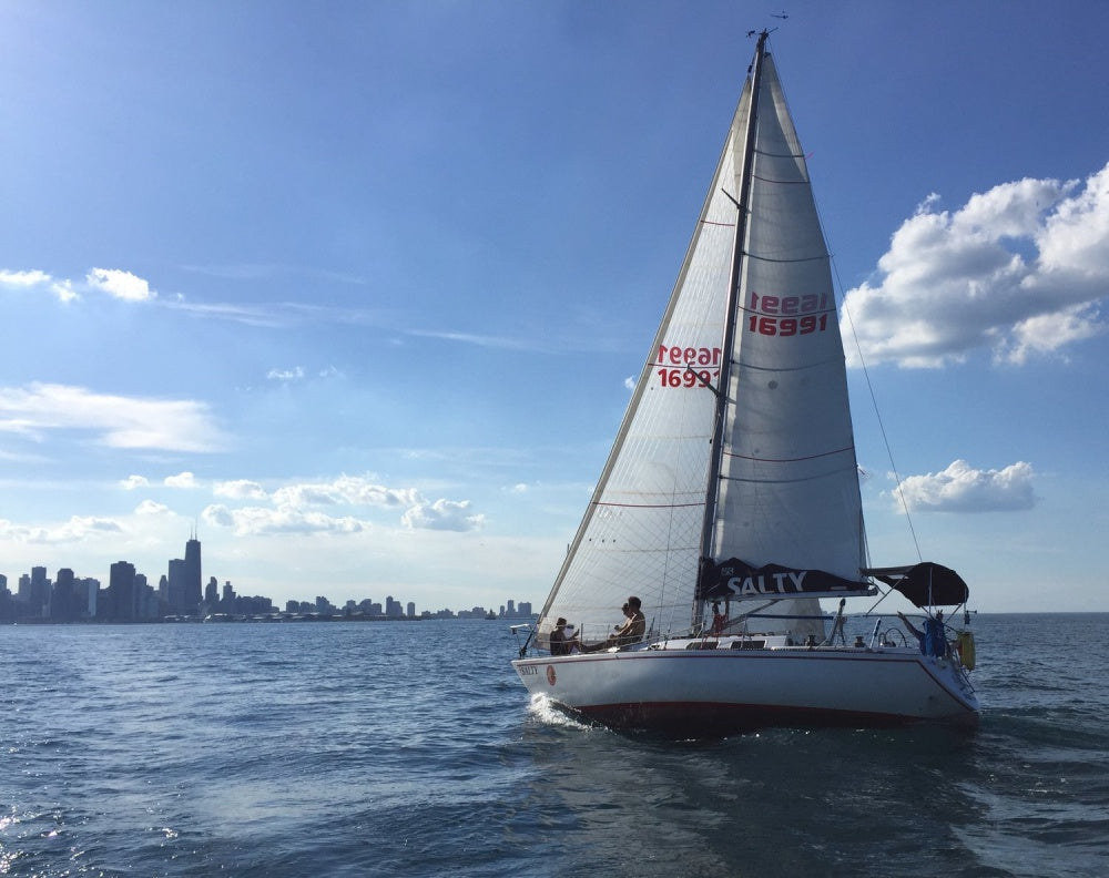 Chicago Performance Sailboat Charter – Peterson 34 Mackinac Racer