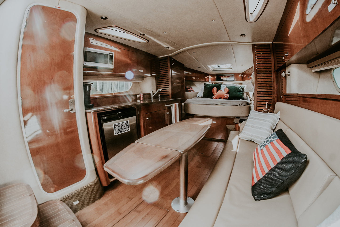 Luxury 40ft Yacht - Sea Ray Sundancer